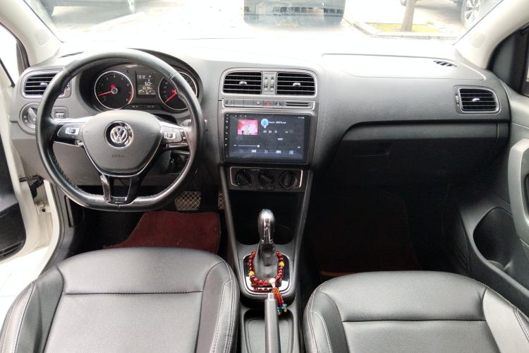 Used Volkswagen Polo 2018 1.5L Automatic Enjoyment Model Center Console