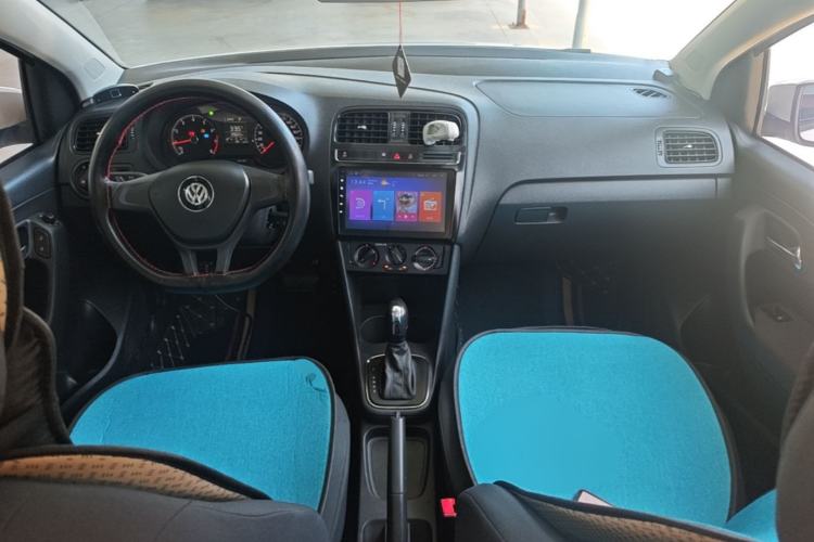 Used Volkswagen Polo 2018 1.5L Automatic Advanced Driving Model Center Console