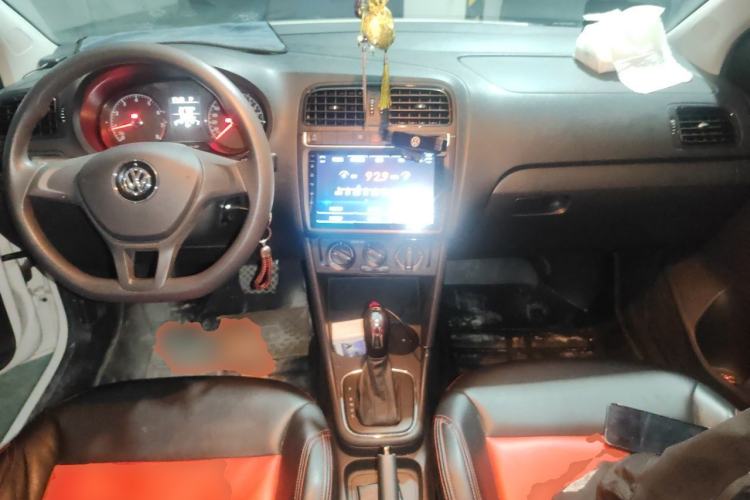 Used Volkswagen Polo 2018 1.5L Automatic Advanced Driving Model Center Console