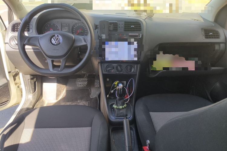 Used Volkswagen Polo 2018 1.5L Automatic Advanced Driving Model Center Console