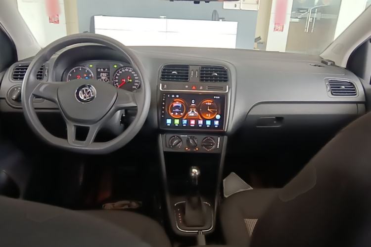 Used Volkswagen Polo 2018 1.5L Automatic Advanced Driving Model Center Console