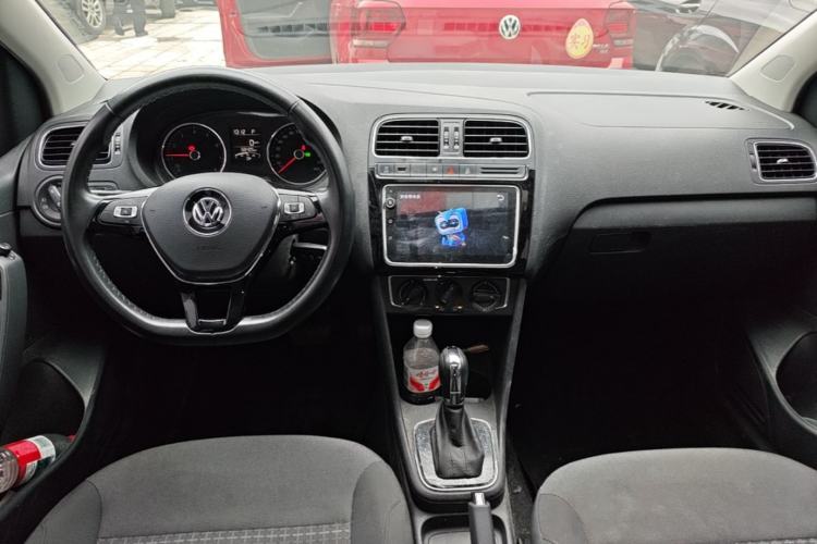 Used Volkswagen Polo 2018 1.5L Automatic Enjoyment Model Center Console