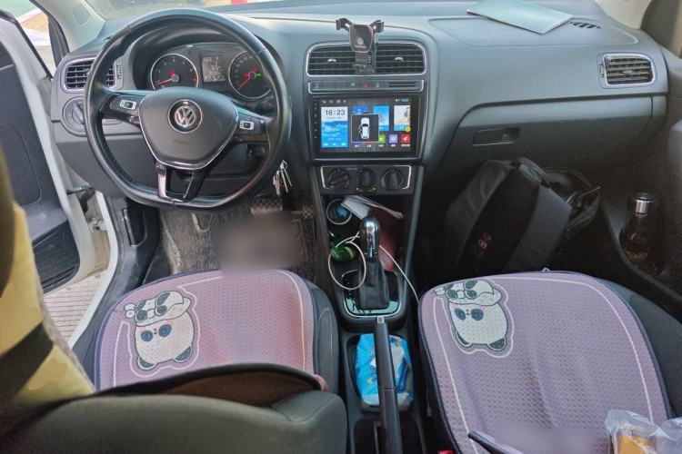 Used Volkswagen Polo 2018 1.5L Automatic Enjoyment Model Center Console