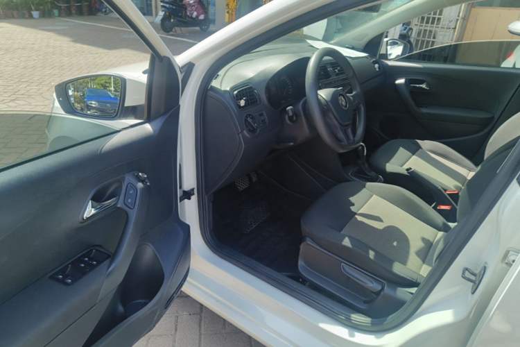 Used Volkswagen Polo 2018 1.5L Automatic Advanced Driving Model Driver Seat