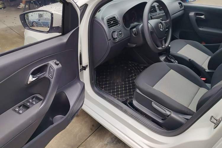 Used Volkswagen Polo 2018 1.5L Automatic Advanced Driving Model Driver Seat