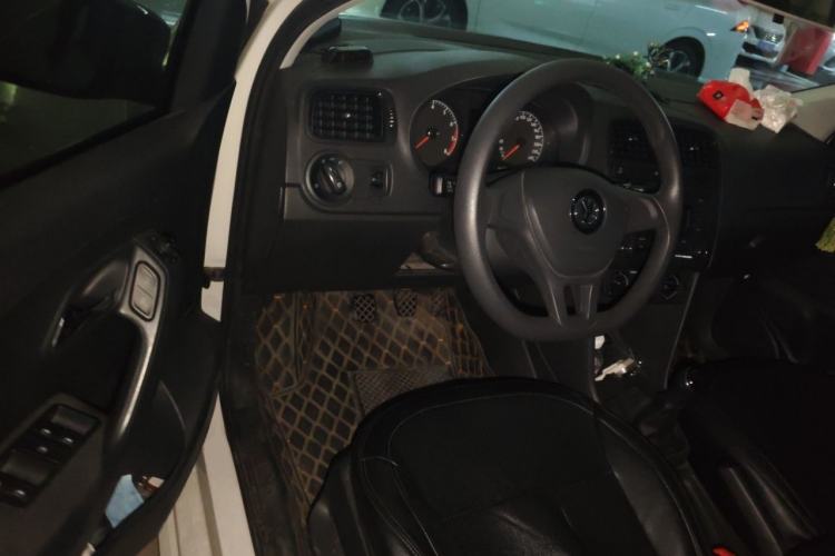 Used Volkswagen Polo 2018 1.5L Manual Drive-Comfort Model Driver Seat