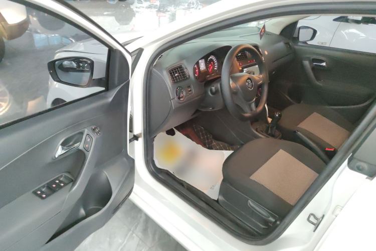 Used Volkswagen Polo 2018 1.5L Manual Drive-Comfort Model Driver Seat
