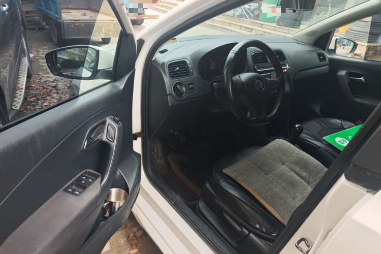 Used Volkswagen Polo 2018 1.5L Manual Drive-Comfort Model Driver Seat