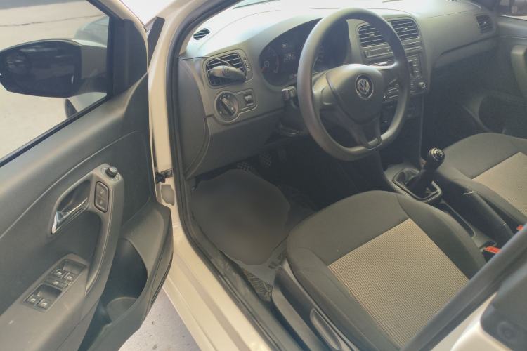 Used Volkswagen Polo 2018 1.5L Manual Drive-Comfort Model Driver Seat