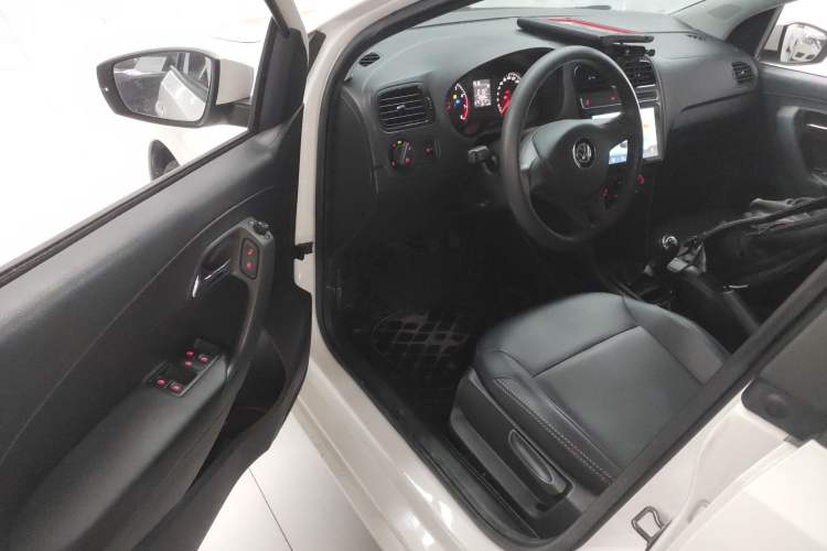 Used Volkswagen Polo 2018 1.5L Manual Drive-Comfort Model Driver Seat