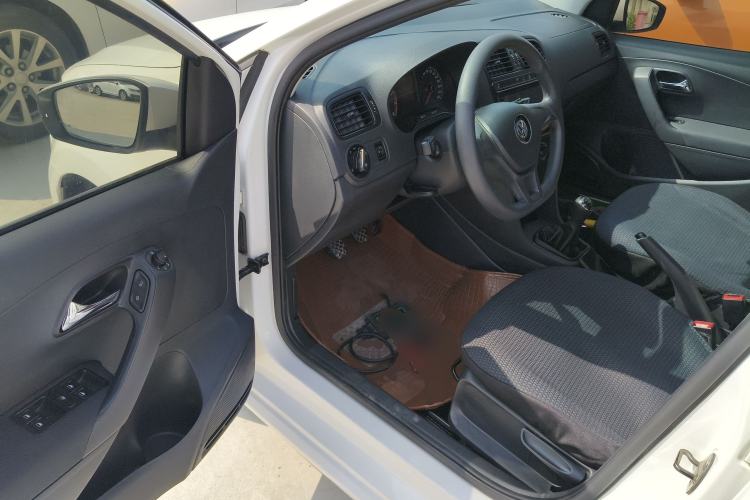Used Volkswagen Polo 2018 1.5L Manual Drive-Comfort Model Driver Seat