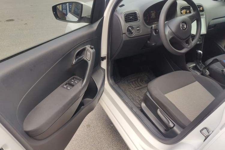 Used Volkswagen Polo 2018 1.5L Automatic Advanced Driving Model Driver Seat