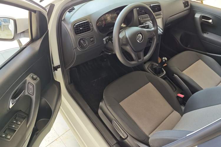 Used Volkswagen Polo 2018 1.5L Manual Drive-Comfort Model Driver Seat