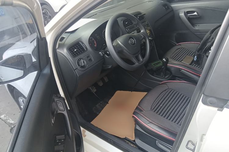 Used Volkswagen Polo 2018 1.5L Manual Drive-Comfort Model Driver Seat