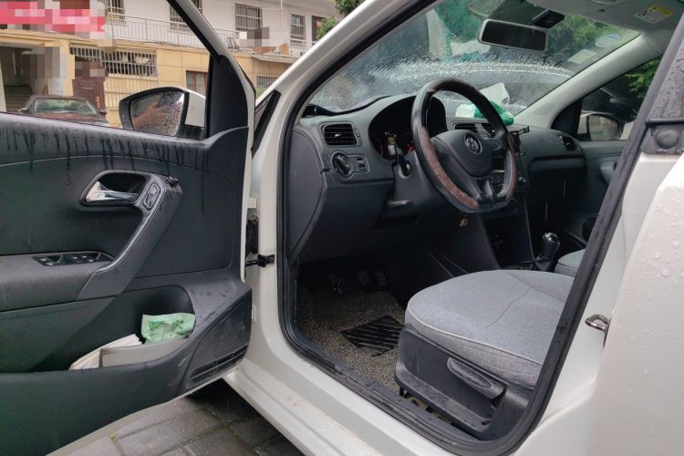 Used Volkswagen Polo 2018 1.5L Manual Drive-Comfort Model Driver Seat