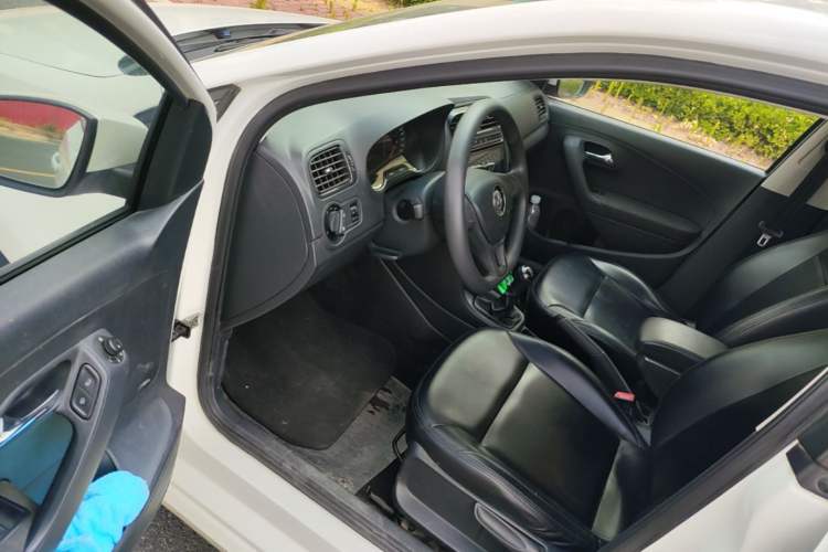 Used Volkswagen Polo 2018 1.5L Manual Drive-Comfort Model Driver Seat
