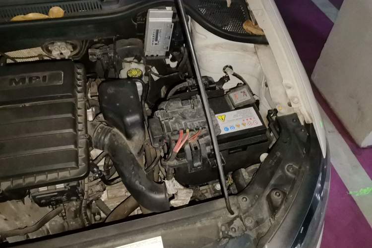 Used Volkswagen Polo 2018 1.5L Automatic Enjoyment Model Engine Bay Left