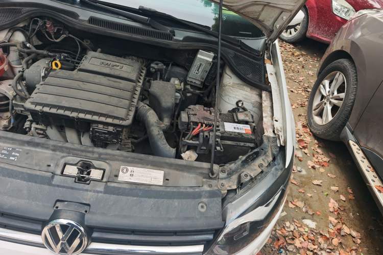 Used Volkswagen Polo 2018 1.5L Manual Drive-Comfort Model Engine Bay Left
