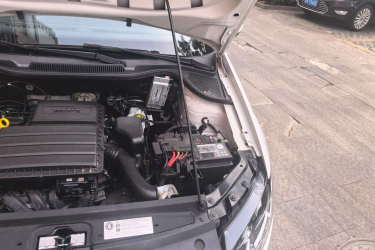 Used Volkswagen Polo 2018 1.5L Automatic Enjoyment Model Engine Bay Left