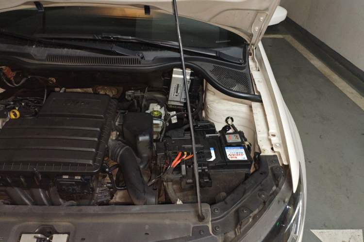 Used Volkswagen Polo 2018 1.5L Automatic Enjoyment Model Engine Bay Left