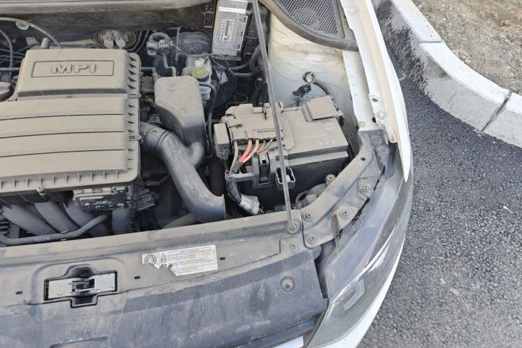 Used Volkswagen Polo 2018 1.5L Manual Drive-Comfort Model Engine Bay Left