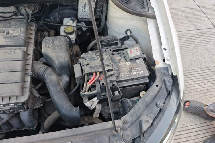 Used Volkswagen Polo 2018 1.5L Automatic Enjoyment Model Engine Bay Left