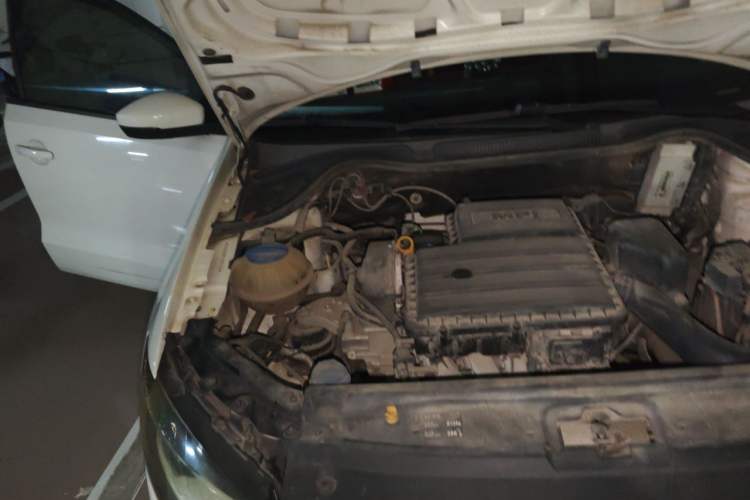 Used Volkswagen Polo 2018 1.5L Manual Drive-Comfort Model Engine Bay Right
