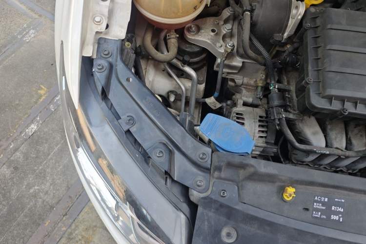 Used Volkswagen Polo 2018 1.5L Automatic Enjoyment Model Engine Bay Right
