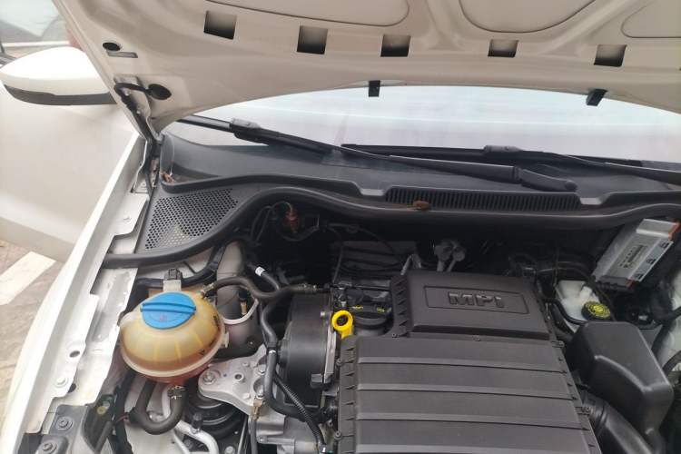 Used Volkswagen Polo 2018 1.5L Automatic Enjoyment Model Engine Bay Right