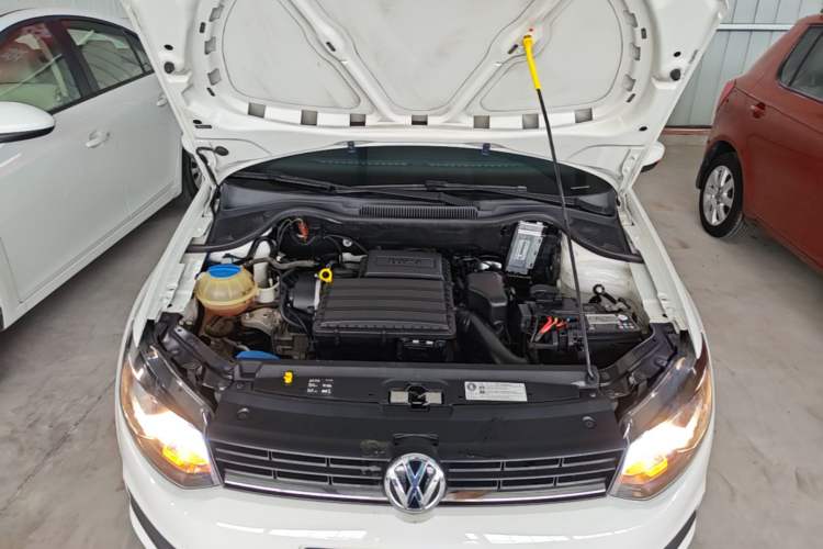 Used Volkswagen Polo 2018 1.5L Manual Drive-Comfort Model Engine Bay