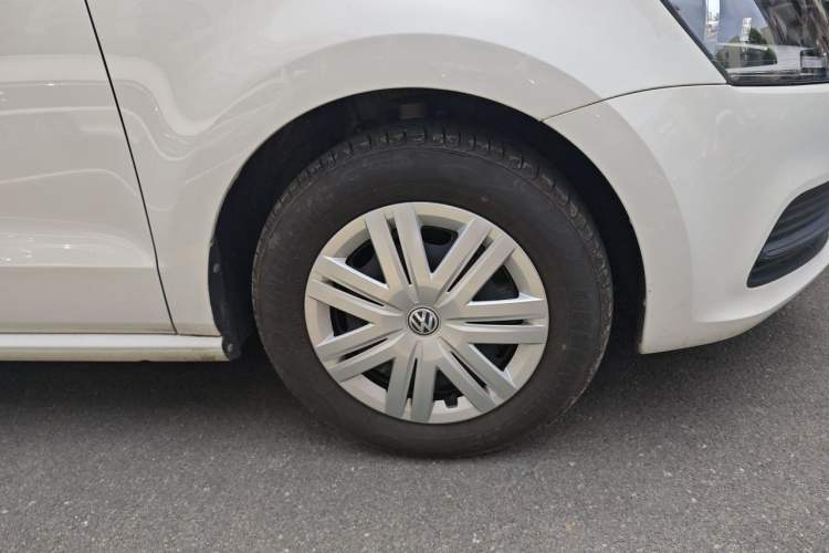 Used Volkswagen Polo 2018 1.5L Manual Drive-Comfort Model Exterior 1