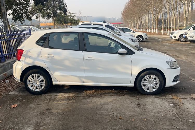 Used Volkswagen Polo 2018 1.5L Manual Drive-Comfort Model Exterior 2