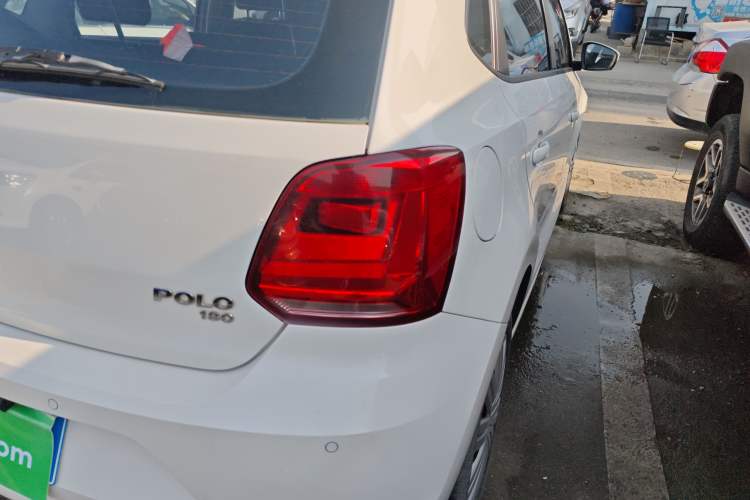 Used Volkswagen Polo 2018 1.5L Automatic Enjoyment Model Exterior 2