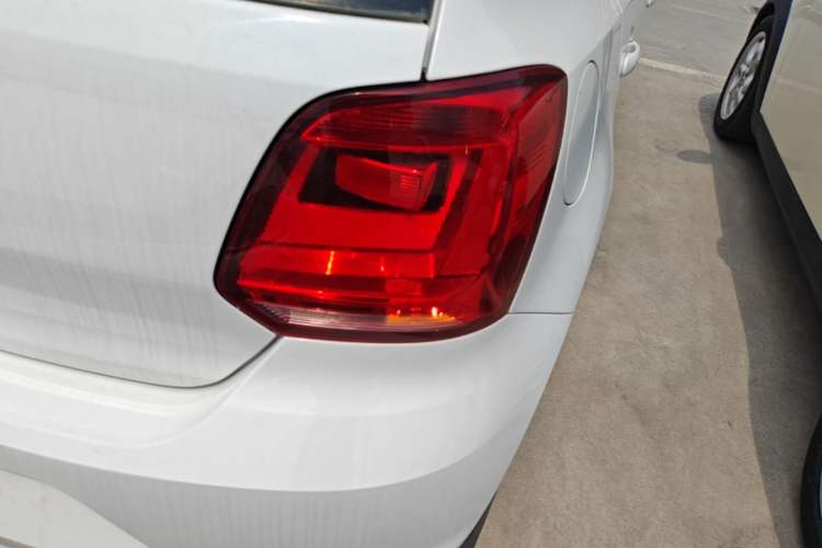 Used Volkswagen Polo 2018 1.5L Automatic Advanced Driving Model Exterior 3