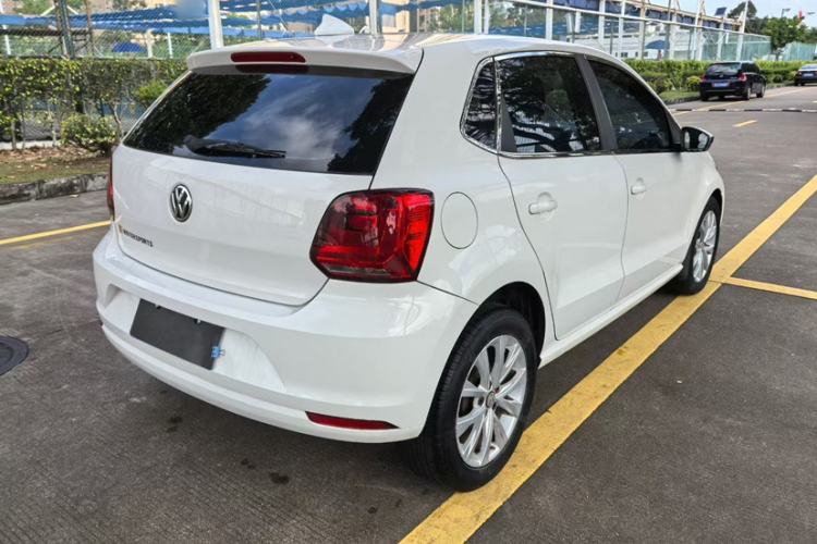 Used Volkswagen Polo 2018 1.5L Manual Drive-Comfort Model Exterior 3