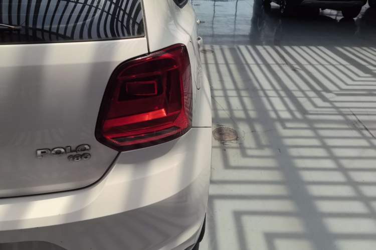 Used Volkswagen Polo 2018 1.5L Automatic Advanced Driving Model Exterior 3