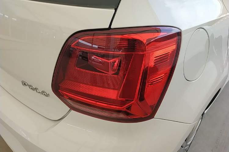 Used Volkswagen Polo 2018 1.5L Automatic Enjoyment Model Exterior 3