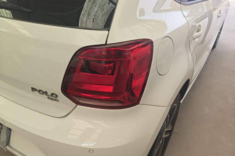 Used Volkswagen Polo 2018 1.5L Automatic Enjoyment Model Exterior 3