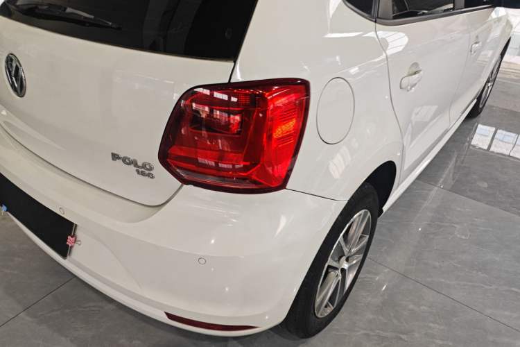 Used Volkswagen Polo 2018 1.5L Automatic Enjoyment Model Exterior 3