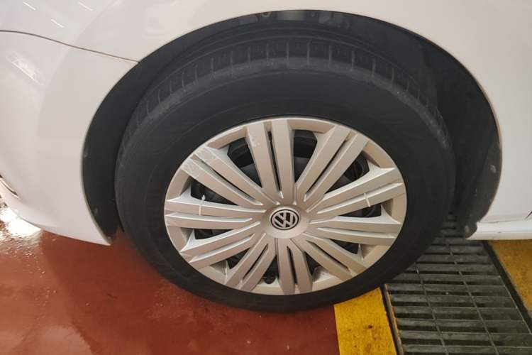 Used Volkswagen Polo 2018 1.5L Automatic Enjoyment Model Exterior 4