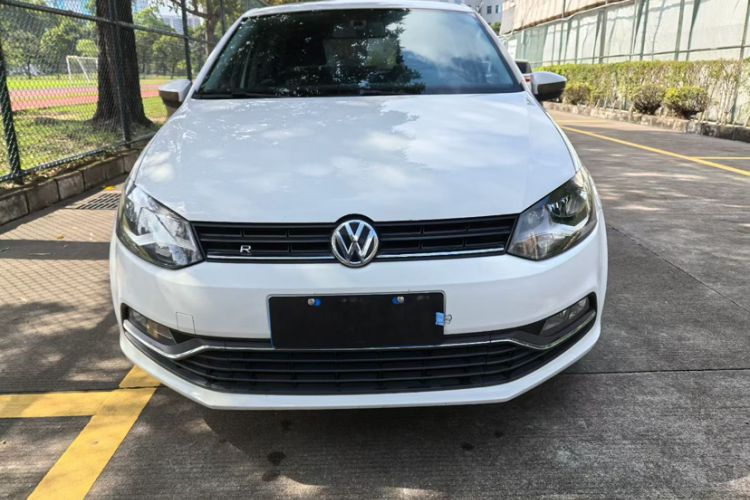 Used Volkswagen Polo 2018 1.5L Manual Drive-Comfort Model Exterior 4