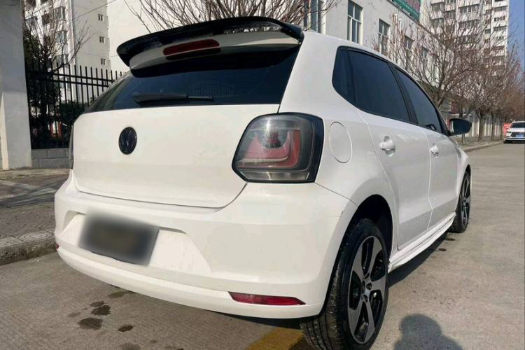 Used Volkswagen Polo 2018 1.5L Manual Drive-Comfort Model Exterior 4