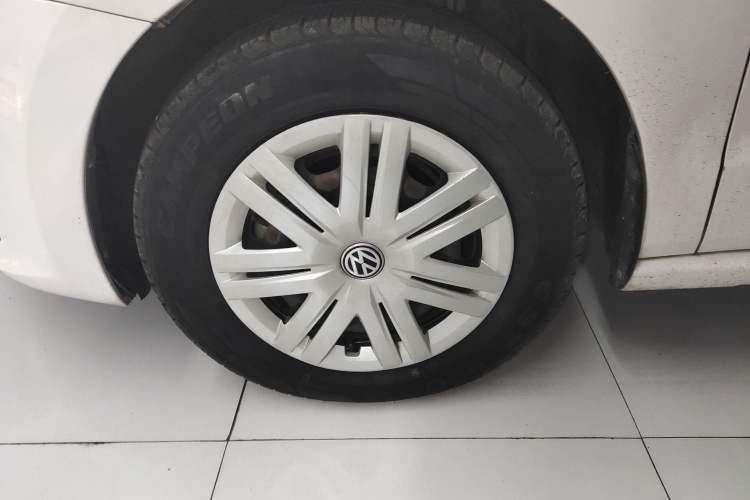 Used Volkswagen Polo 2018 1.5L Manual Drive-Comfort Model Exterior 4