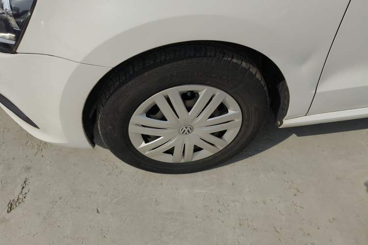Used Volkswagen Polo 2018 1.5L Manual Drive-Comfort Model Exterior 4