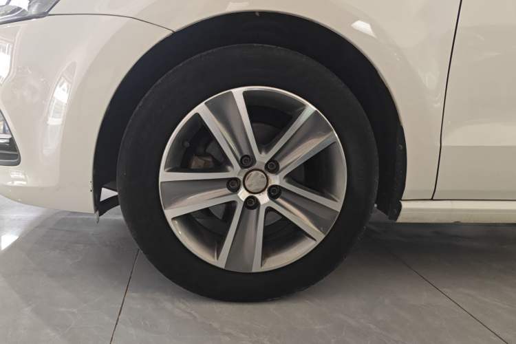 Used Volkswagen Polo 2018 1.5L Automatic Enjoyment Model Exterior 4