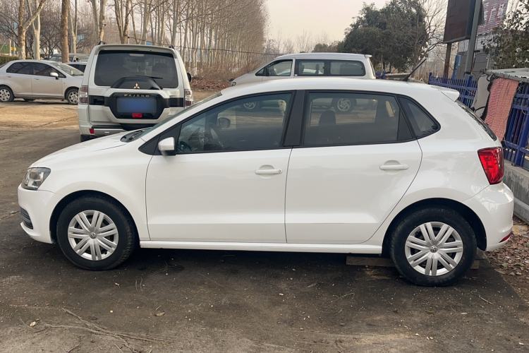 Used Volkswagen Polo 2018 1.5L Manual Drive-Comfort Model Exterior 5