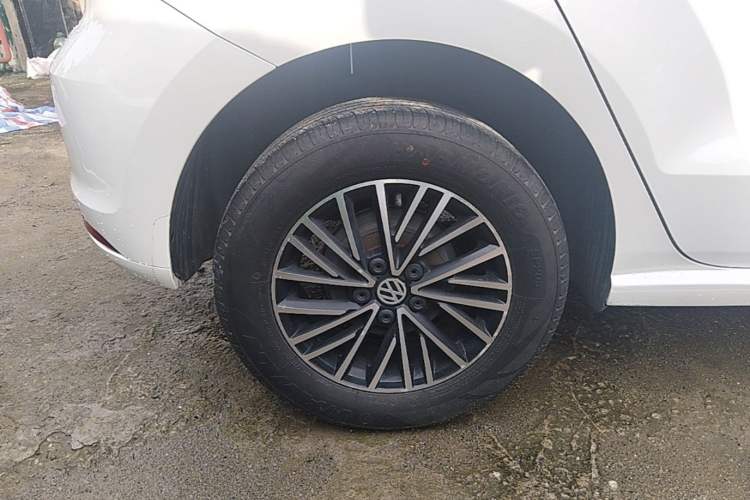 Used Volkswagen Polo 2018 1.5L Automatic Advanced Driving Model Exterior 5