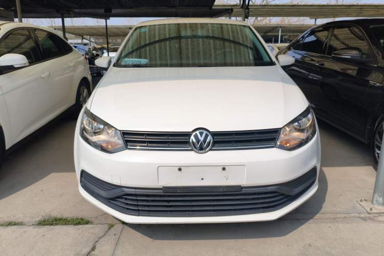 Used Volkswagen Polo 2018 1.5L Manual Drive-Comfort Model Front