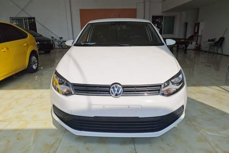 Used Volkswagen Polo 2018 1.5L Manual Drive-Comfort Model Front