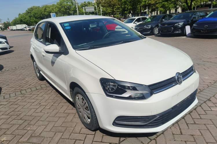 Used Volkswagen Polo 2018 1.5L Automatic Advanced Driving Model Front Right 45 Deg